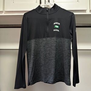 North Dakota Fighting Hawks lightweight long sleeve 1/2 zip pullover youth XL